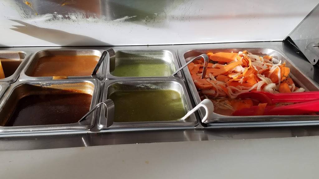 Lauritas Taco Shop | restaurant | 8880 S Maryland Pkwy, Las Vegas, NV 89123, USA | 7022704116 OR +1 702-270-4116