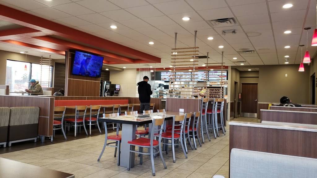 Burger King | restaurant | 2390 East Bonanza Blvd, Las Vegas, NV 89101, USA | 7023851556 OR +1 702-385-1556