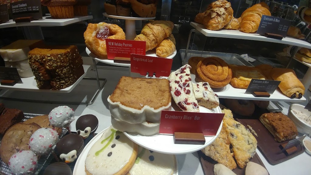 Starbucks | cafe | 3400 N Southport Ave, Chicago, IL 60657, USA | 7739752071 OR +1 773-975-2071
