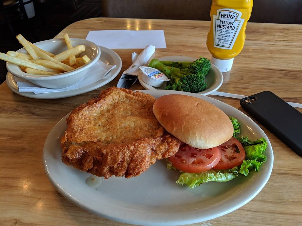 Continental Grill Family Restraunt | meal takeaway | 3815 W Washington St, Indianapolis, IN 46241, USA | 3172414867 OR +1 317-241-4867