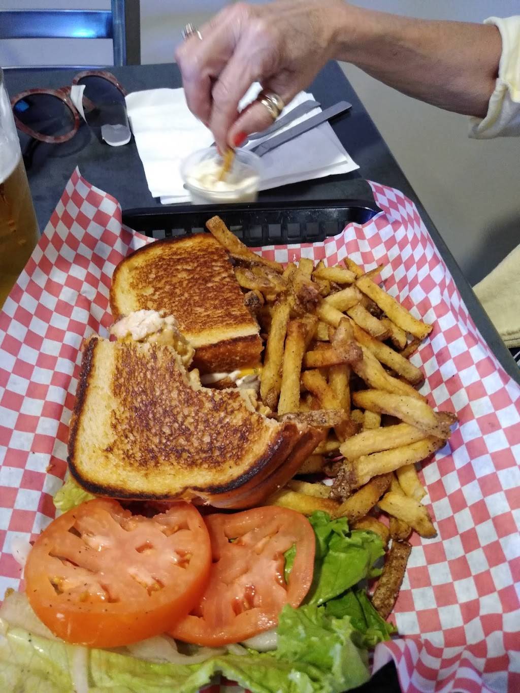 Station 26 Restaurant and Pub | restaurant | 26 N Dansville St, Cohocton, NY 14826, USA | 5853849631 OR +1 585-384-9631