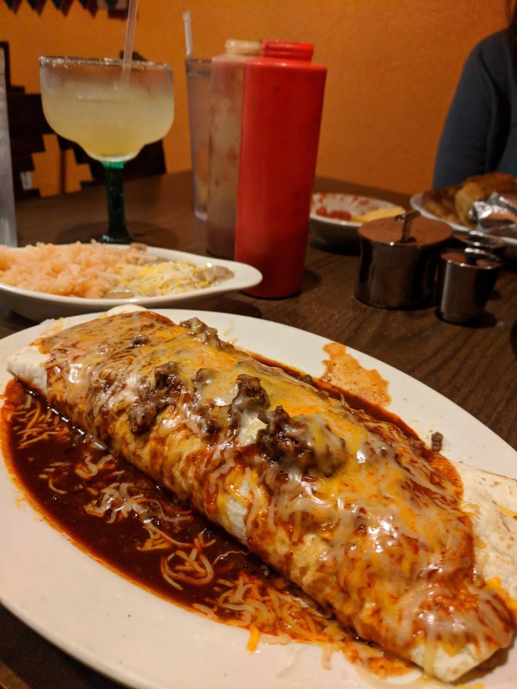 Cactus Cantina & Grill | restaurant | 2802 S Hydraulic Ave, Wichita, KS 67216, USA | 3165290238 OR +1 316-529-0238