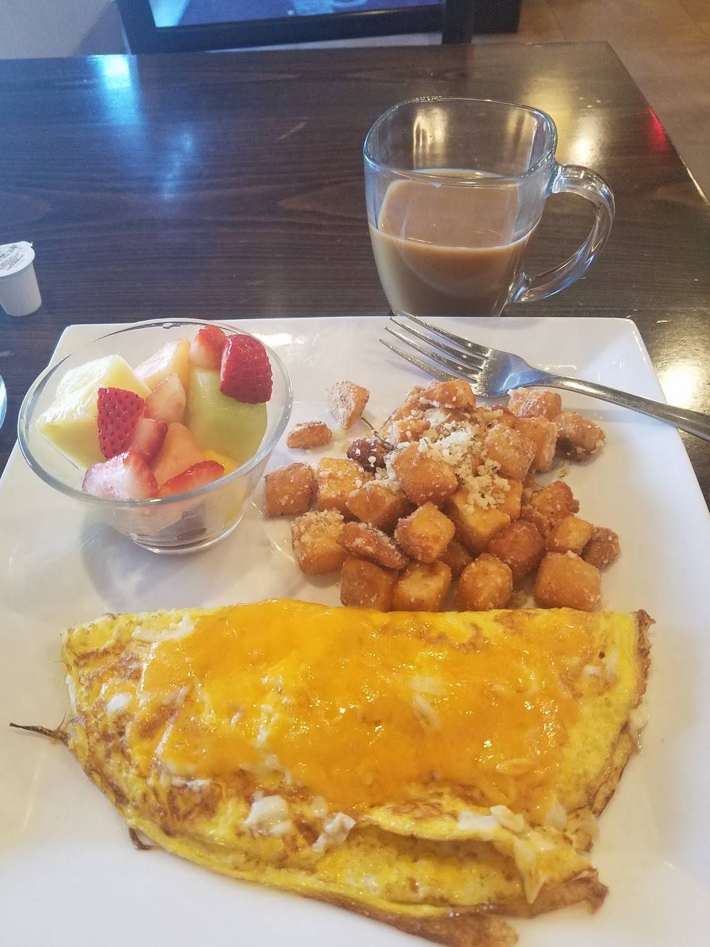 Twisted Italian | restaurant | 9940 W Happy Valley Pkwy #1080, Peoria, AZ 85383, USA | 6235374000 OR +1 623-537-4000