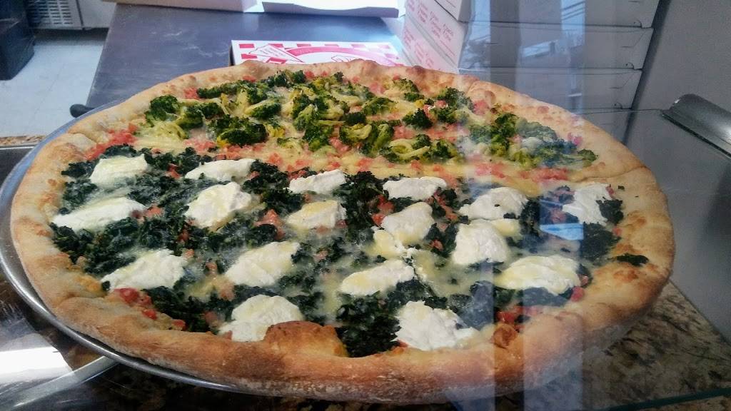 Toscos Italian Delight | restaurant | 301 Main St, Red Hill, PA 18076, USA | 2155412308 OR +1 215-541-2308