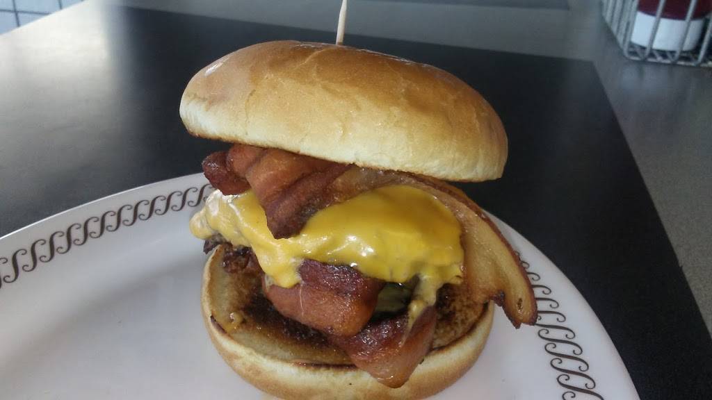 Waffle House | meal takeaway | 502 N Berkeley Blvd, Goldsboro, NC 27534, USA | 9197786210 OR +1 919-778-6210