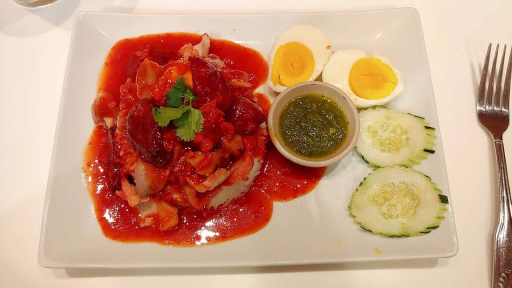 Red Pig Asian Kitchen | restaurant | 2932 N Broadway, Chicago, IL 60657, USA | 7734729999 OR +1 773-472-9999