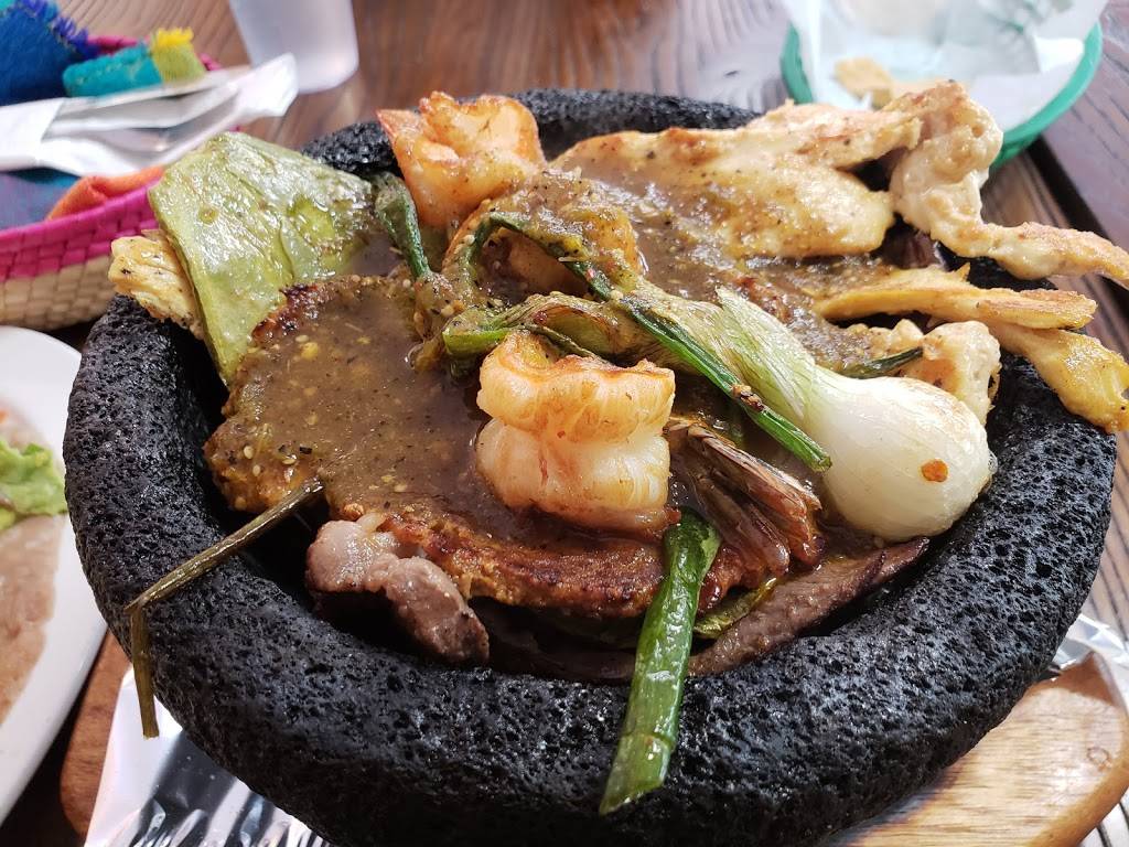 El Palmar Restaurant & Market | restaurant | 757 Lincoln Ave, San Rafael, CA 94901, USA | 4154624497 OR +1 415-462-4497