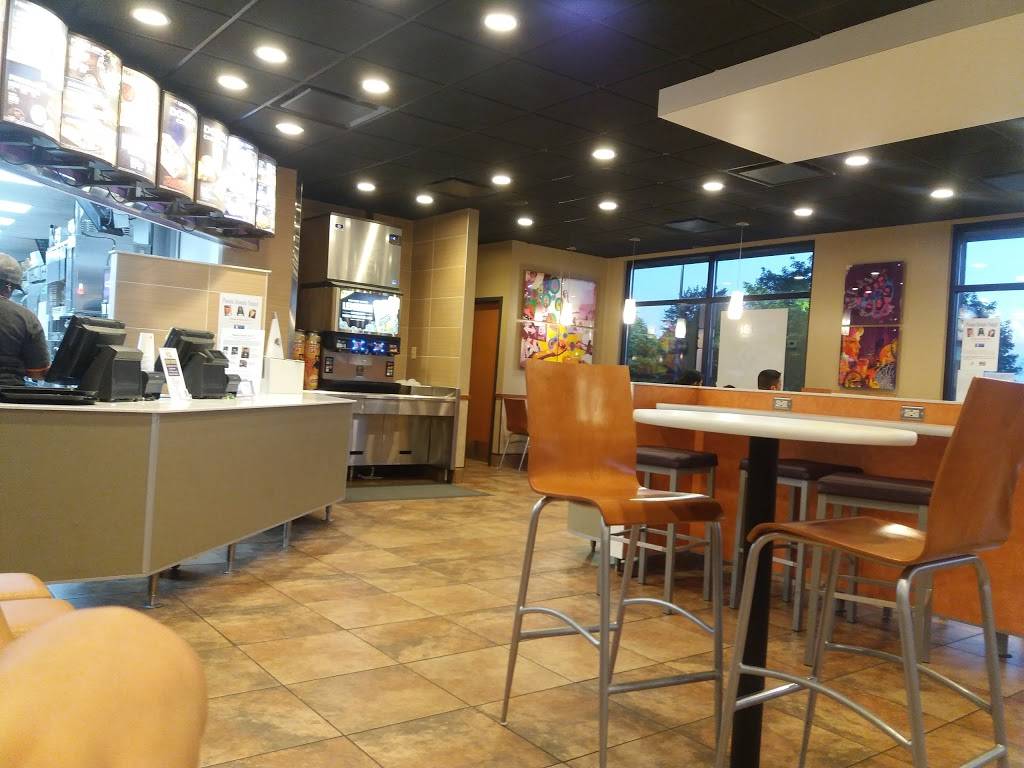 Taco Bell | meal takeaway | 13830 Georgia Ave, Silver Spring, MD 20906, USA | 3018719286 OR +1 301-871-9286