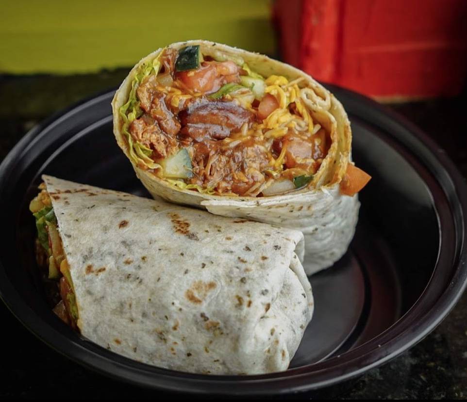 Irie Jamaican Kitchen | restaurant | 621 E 185th St, Euclid, OH 44119, USA | 2163506112 OR +1 216-350-6112