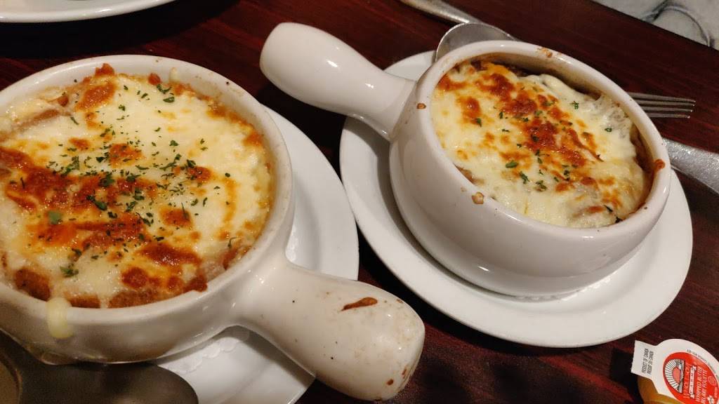 The Iron Skillet Wasaga Beach | restaurant | 1531 County Rd 92, Wasaga Beach, ON L9Z 2B7, Canada | 7054295804 OR +1 705-429-5804