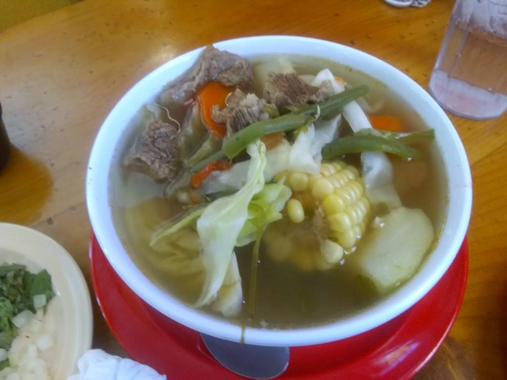 Panchos Mexican & Salvadorean Restaurant | restaurant | 16082 Main St, Hesperia, CA 92345, USA | 7609493336 OR +1 760-949-3336