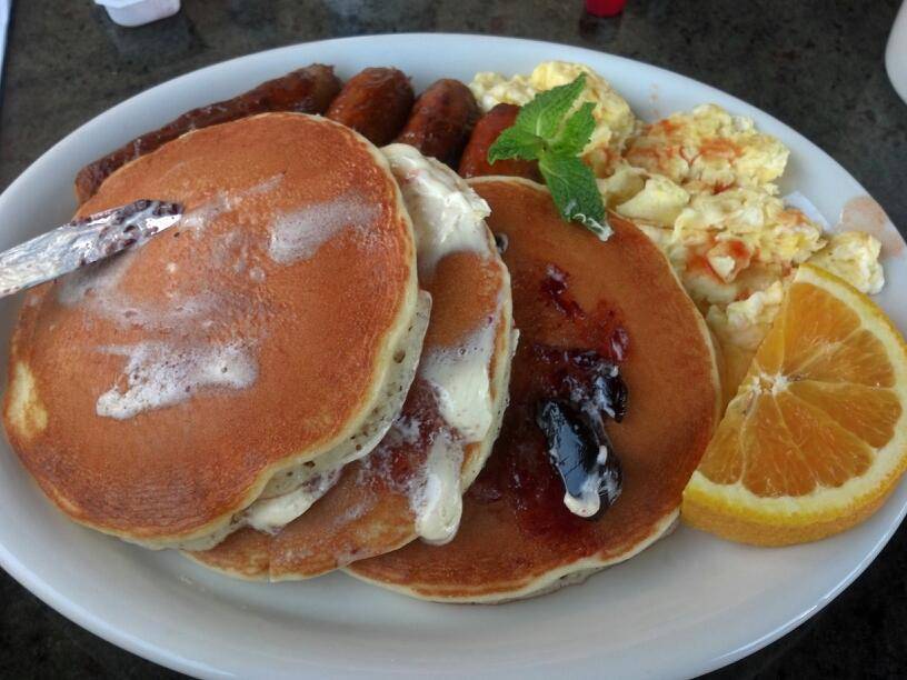 Foxy’s Restaurant | restaurant | 206 W Colorado St, Glendale, CA 91204, USA | 8182460244 OR +1 818-246-0244