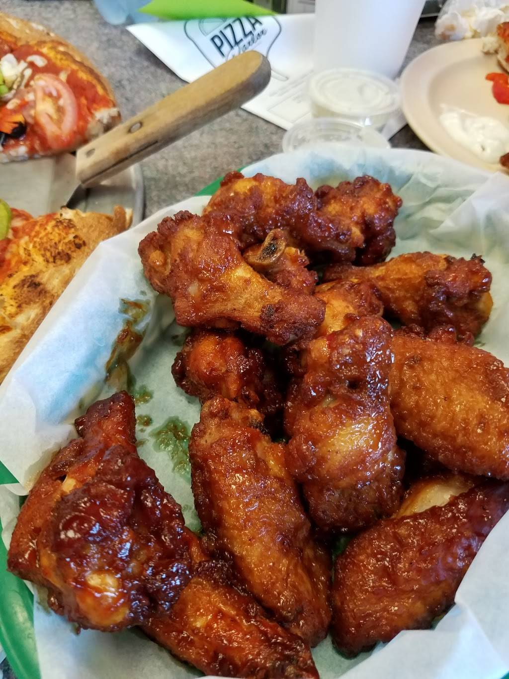 Pizza Parlor | restaurant | 2810 Business Center Dr #128, Pearland, TX 77584, USA | 7133403025 OR +1 713-340-3025