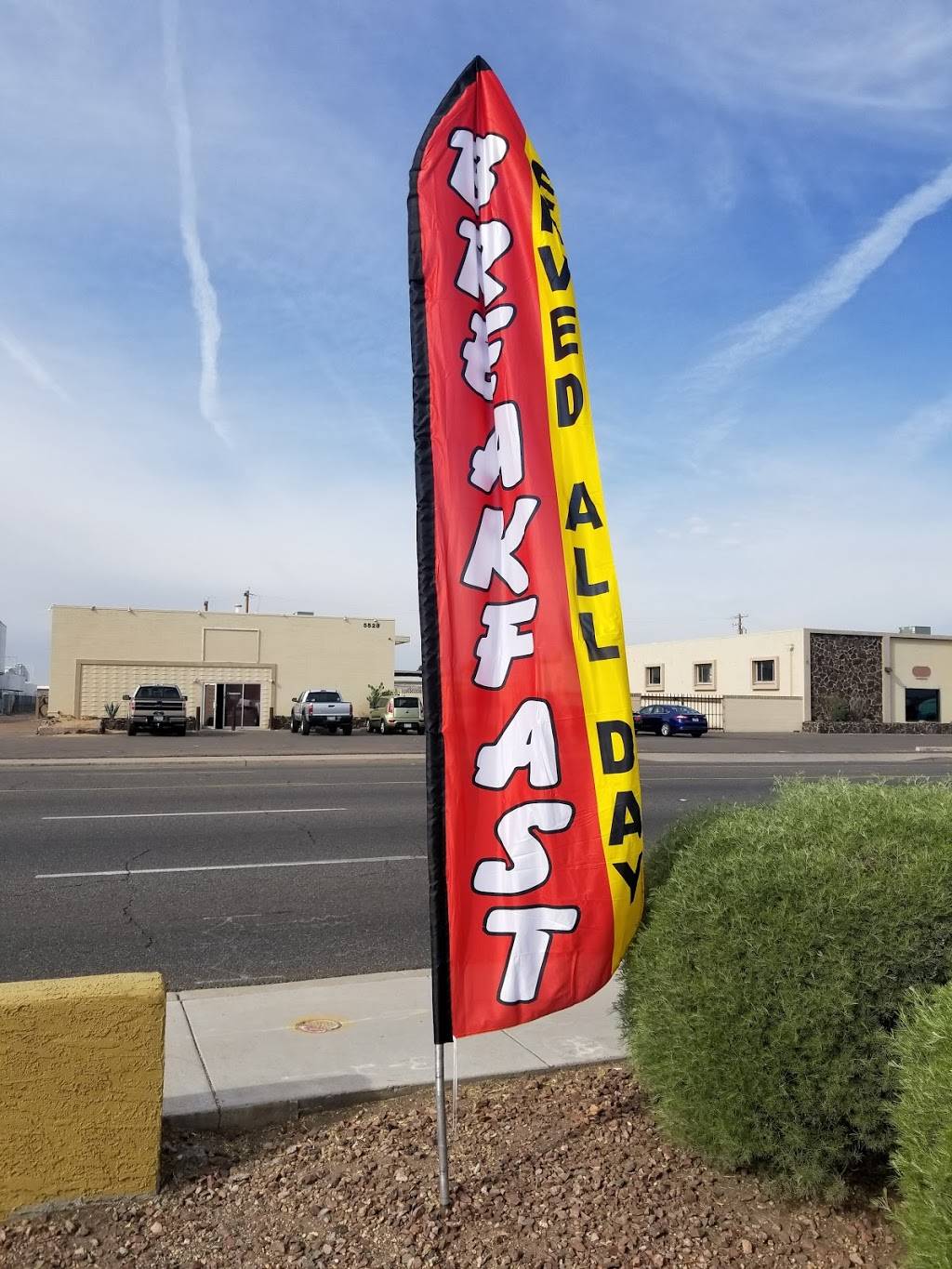 51st Avenue Cafe | restaurant | 5511 N 51st Ave, Glendale, AZ 85301, USA | 6239377066 OR +1 623-937-7066