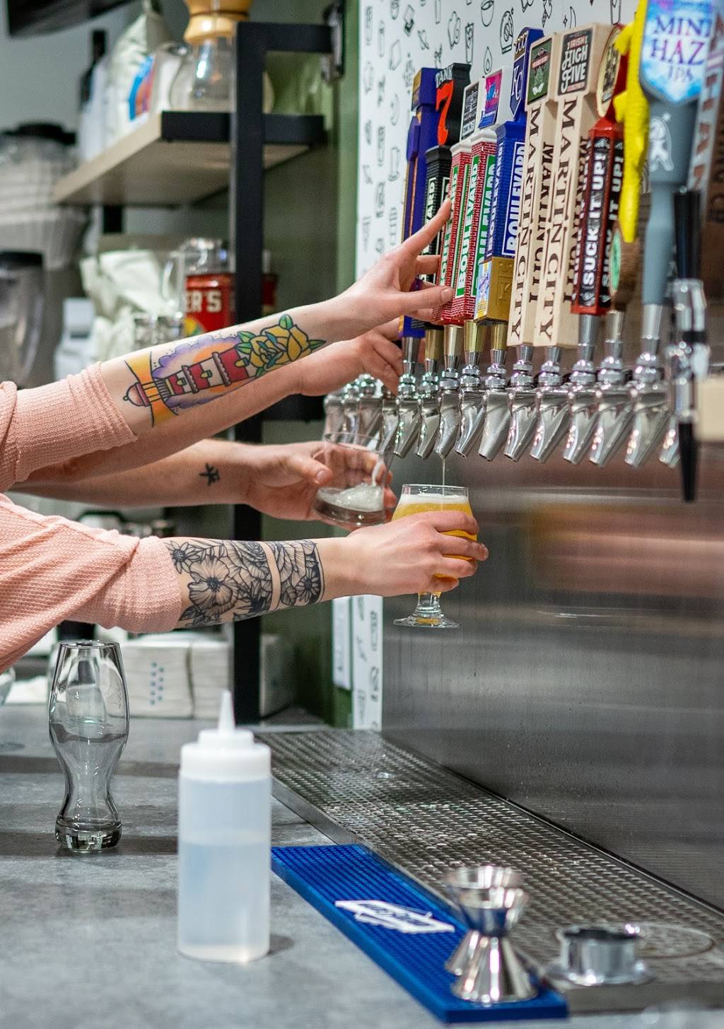 Apogee Coffee and Draft | restaurant | 670 N Central St, Olathe, KS 66061, USA | 9134904455 OR +1 913-490-4455