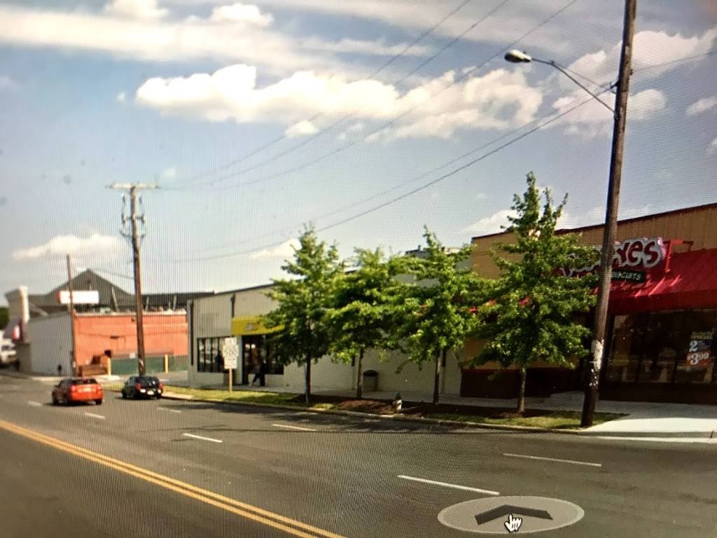 Subway | restaurant | 2461 Chillum Rd, Avondale, MD 20782, USA | 3017797171 OR +1 301-779-7171