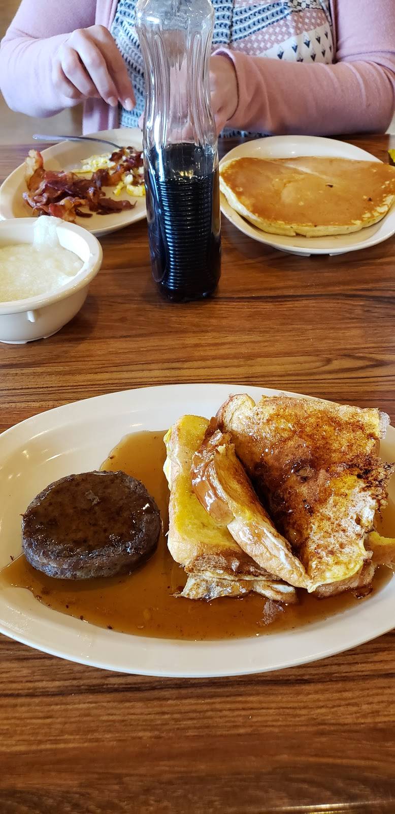 The Gristmill | restaurant | 175 Faison Hwy, Clinton, NC 28328, USA | 9105928900 OR +1 910-592-8900