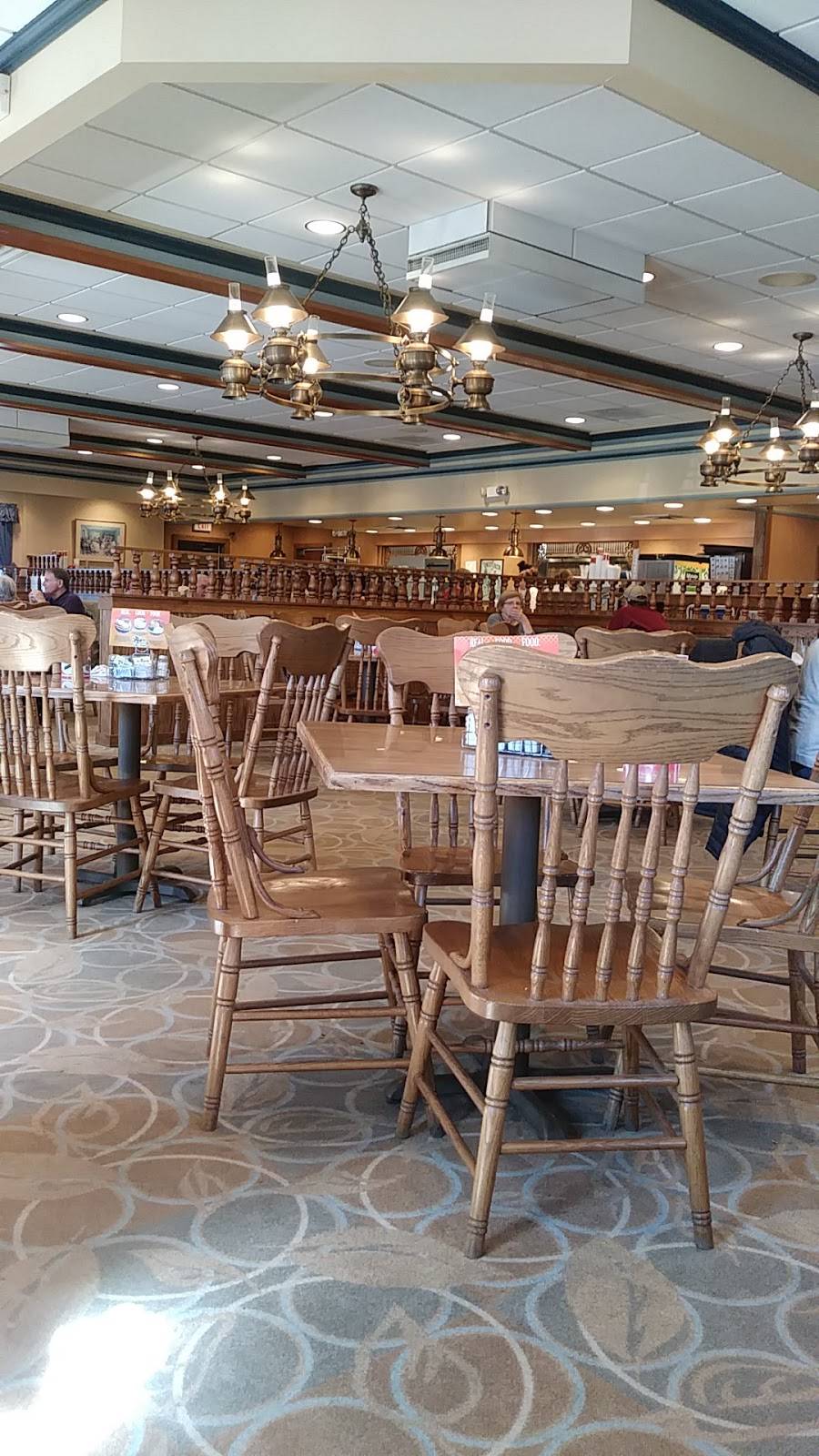 Tee Jayes Country Place | restaurant | 1195 N 21st St, Newark, OH 43055, USA | 7403663501 OR +1 740-366-3501