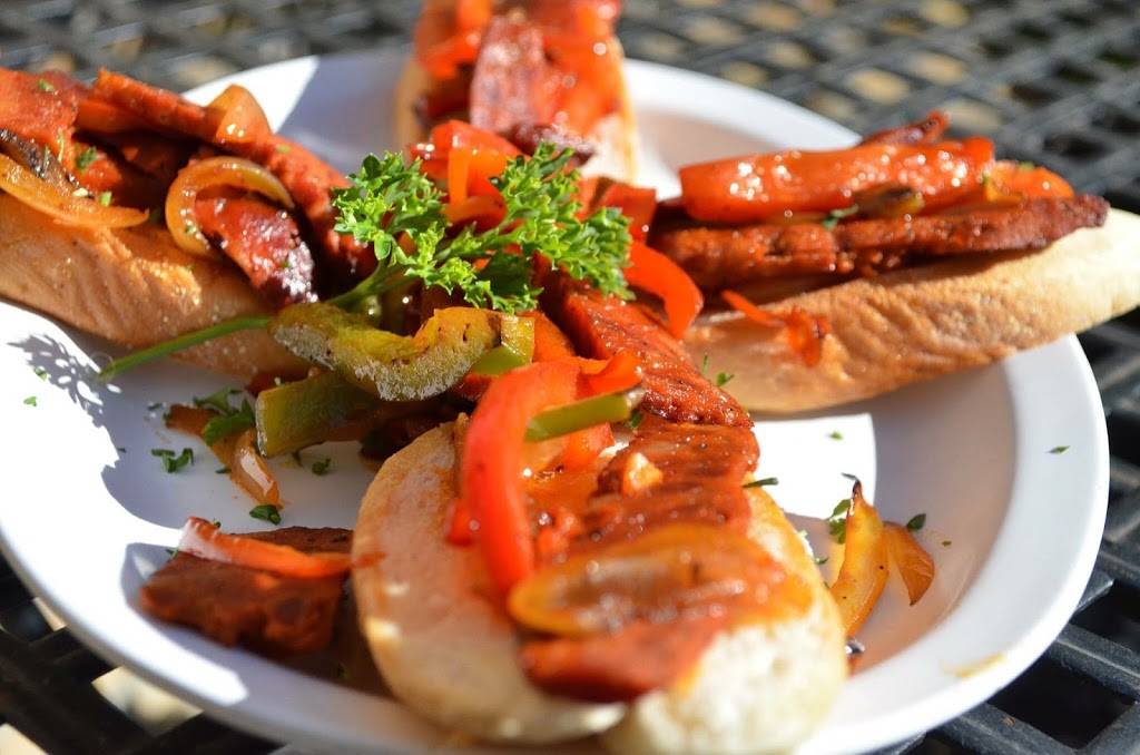 90 Miles Cuban Cafe | restaurant | 2540 W Armitage Ave, Chicago, IL 60647, USA | 7732272822 OR +1 773-227-2822