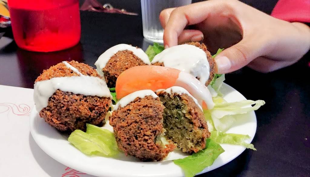 Restaurant Beyrouth | restaurant | 966 Rue Galt O, Sherbrooke, QC J1H 1Z7, Canada | 8195651555 OR +1 819-565-1555