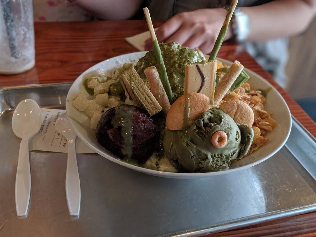 Streatside | restaurant | 6345 Multiplex Dr, Centreville, VA 20121, USA | 5717787378 OR +1 571-778-7378