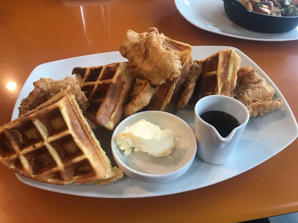 The Executive Diner | restaurant | 1400 Duke St, Alexandria, VA 22314, USA | 7032990894 OR +1 703-299-0894