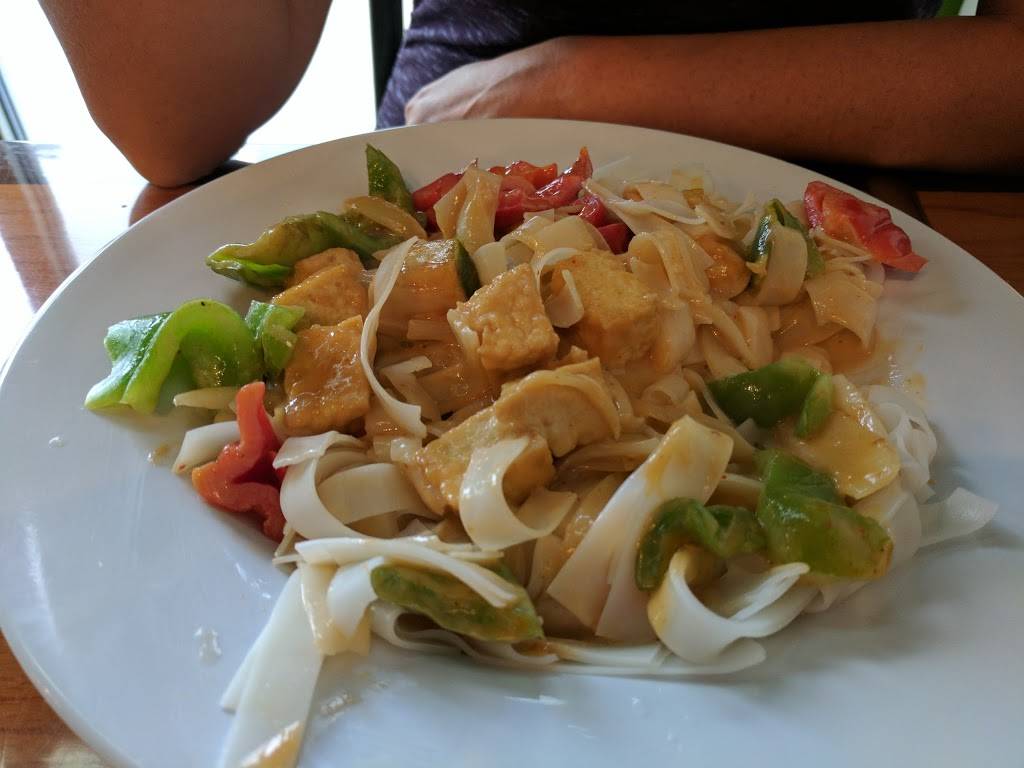 Thai Fusion | restaurant | 125 Evergreen Rd #102, Lake Wylie, SC 29710, USA | 8037465047 OR +1 803-746-5047