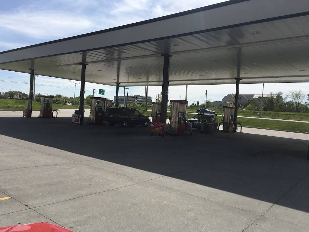 Caseys | meal takeaway | 1111 S Buckner Tarsney Rd, Grain Valley, MO 64029, USA | 8164432721 OR +1 816-443-2721