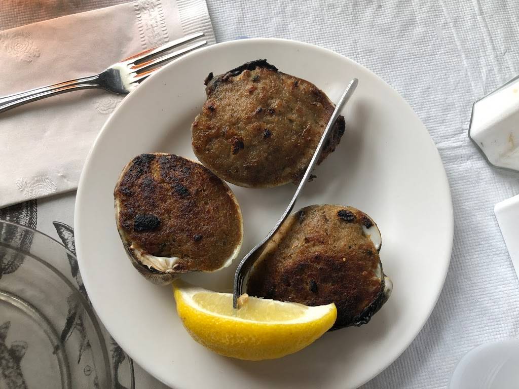 Kismet Inn | restaurant | 1 Oak St, Kismet, NY 11706, USA | 6315835592 OR +1 631-583-5592