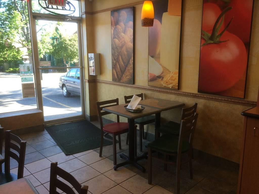 Subway | restaurant | 42 Old Kingston Rd, Ajax, ON L1T 2Z7, Canada | 9054268212 OR +1 905-426-8212