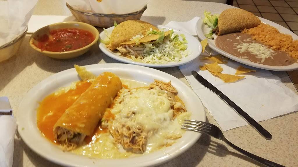 El Patio Mexican Restaurant | restaurant | 7622 Highland Rd, Waterford Twp, MI 48327, USA | 2486665231 OR +1 248-666-5231