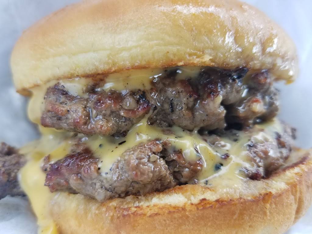 Bobby Ks Roadside Cafe | restaurant | 4099 Kings Hwy, Colonial Beach, VA 22443, USA | 8042247578 OR +1 804-224-7578