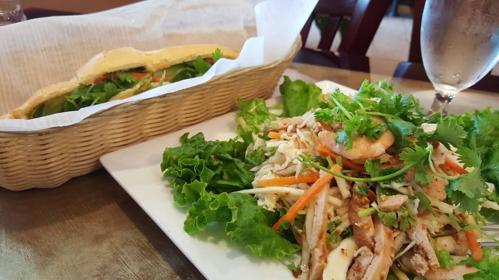 Pho & Banh Mi | restaurant | 11232 Grandview Ave, Wheaton, MD 20902, USA | 3019468002 OR +1 301-946-8002