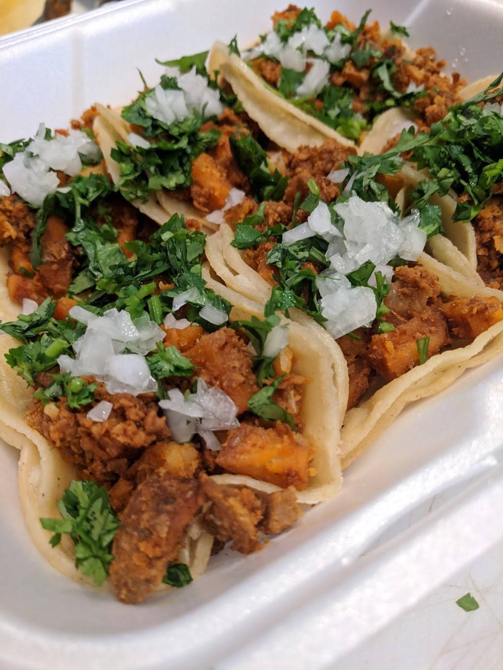 Gonzos Tacos | restaurant | 825 N Harbor Blvd, Fullerton, CA 92832, USA | 8889458226 OR +1 888-945-8226