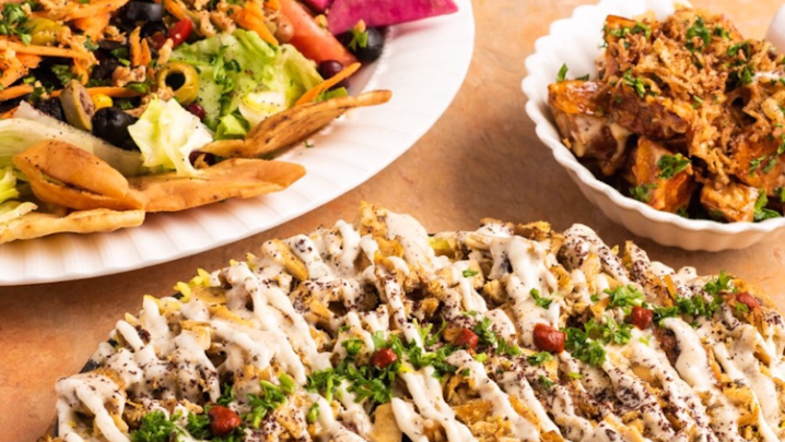 Shawarnado Shawarma | restaurant | 4870 Tomken Rd, Mississauga, ON L4W 1J8, Canada | 9056299710 OR +1 905-629-9710