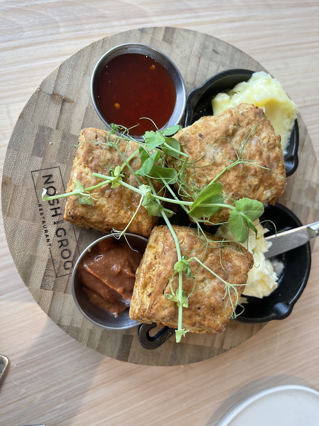 Nosh and Grog | restaurant | 95 Washington St, Canton, MA 02021, USA | 5083594100 OR +1 508-359-4100