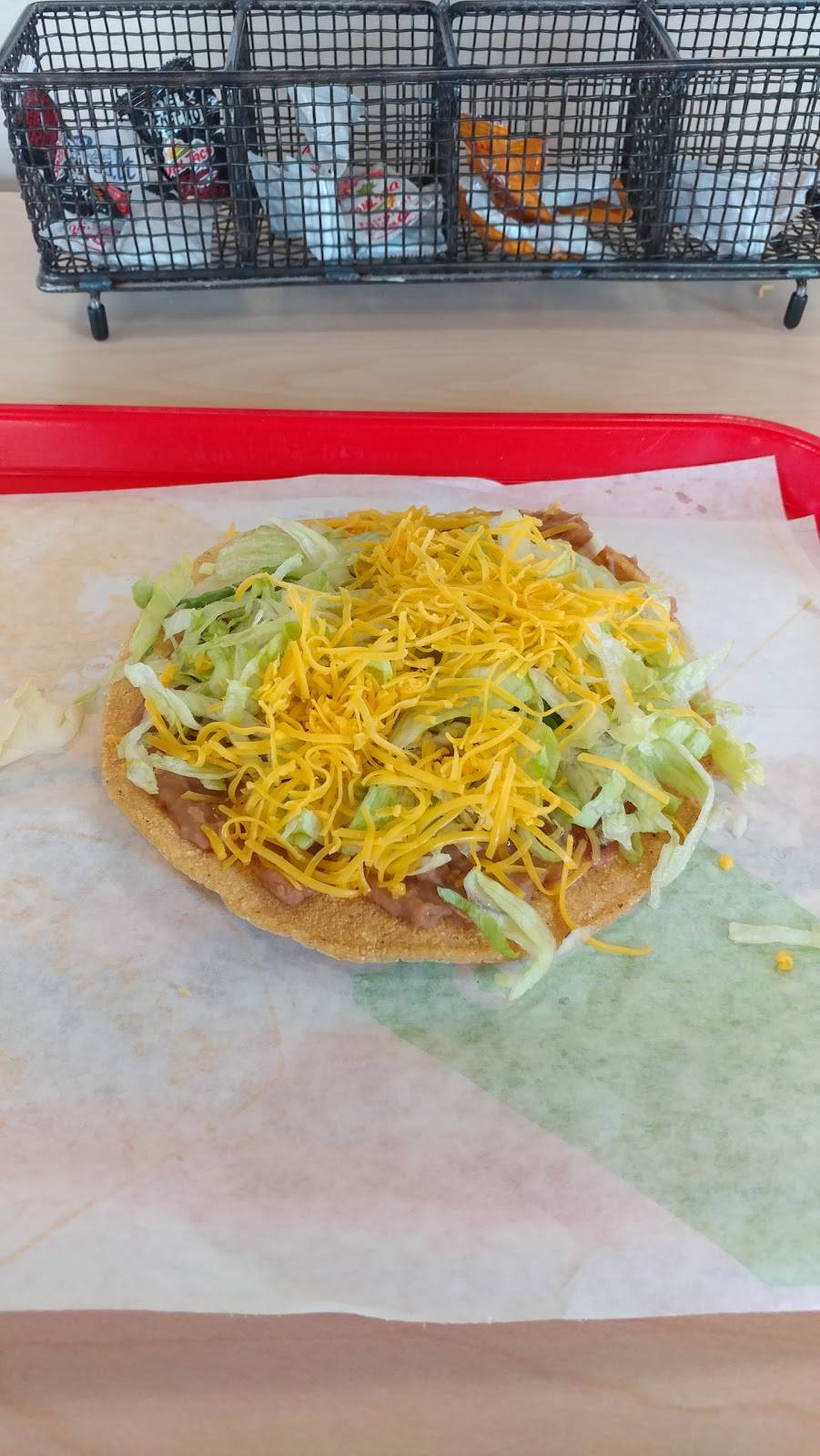 Del Taco | meal takeaway | 28082 The Old Rd, Valencia, CA 91355, USA | 6612941084 OR +1 661-294-1084