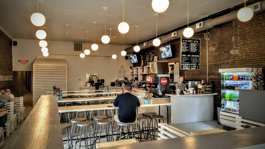 Royals Hot Chicken | restaurant | 736 E Market St, Louisville, KY 40202, USA | 5029197068 OR +1 502-919-7068