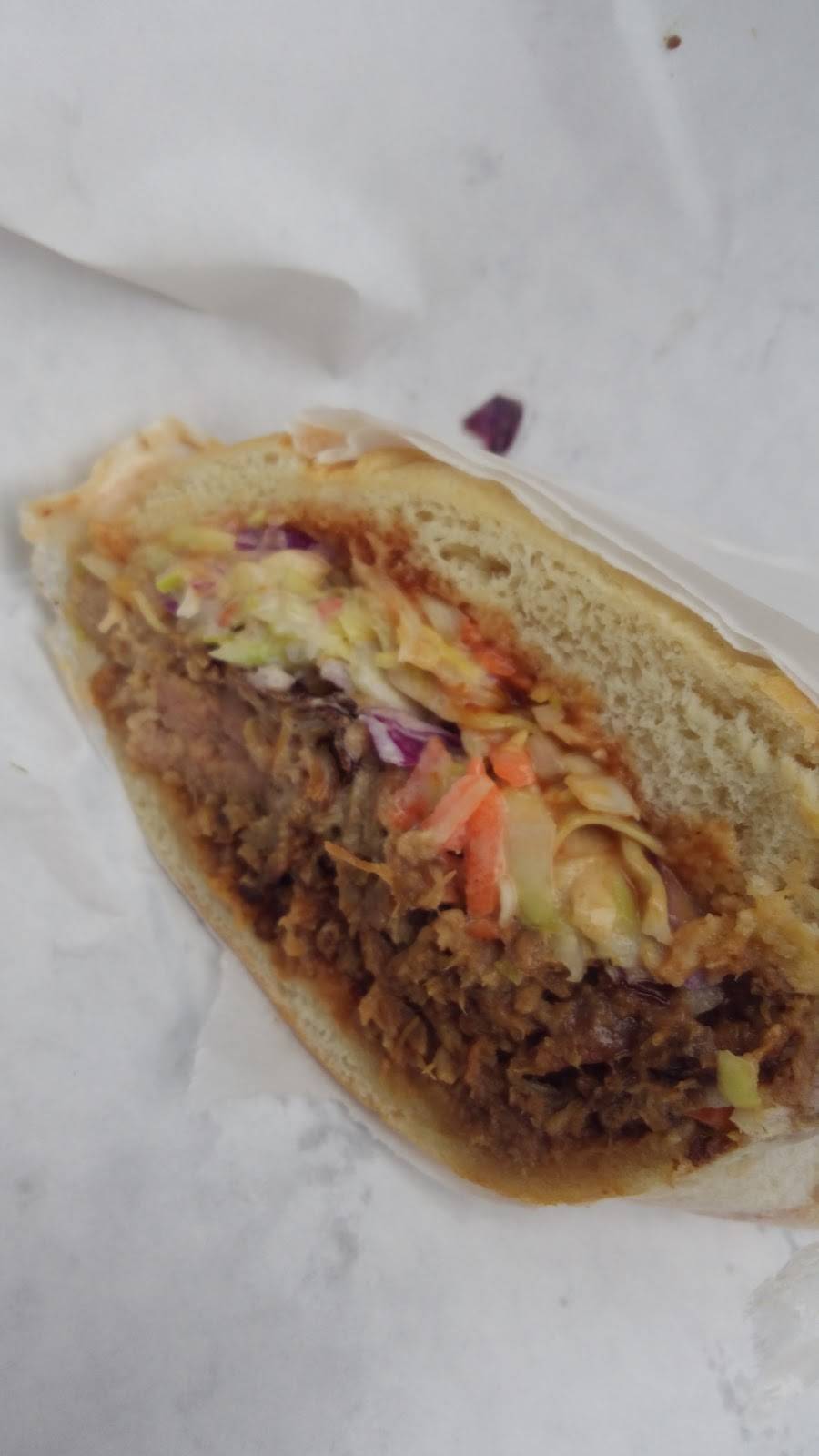 2 Buds BBQ | restaurant | 592 Antelope Blvd, Red Bluff, CA 96080, USA | 5305280799 OR +1 530-528-0799