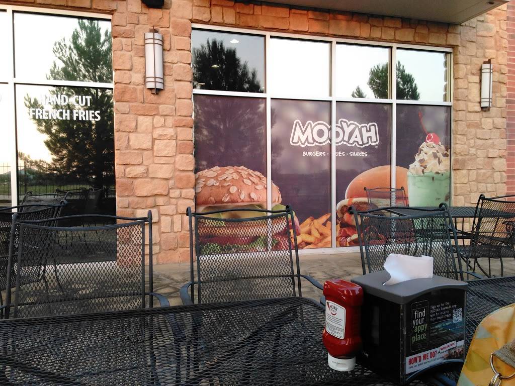 MOOYAH Burgers, Fries & Shakes | restaurant | 3300 E Broad St #102, Mansfield, TX 76063, USA | 6825189380 OR +1 682-518-9380