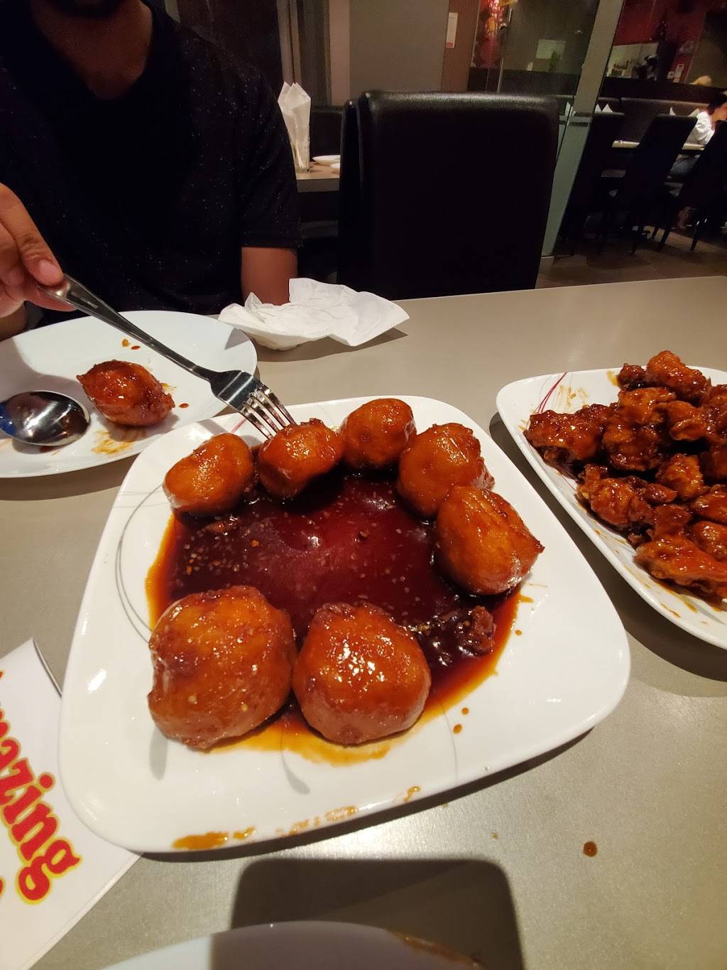 Amazing Hakka | restaurant | 1734 Lawrence Ave E, Scarborough, ON M1R 2Y1, Canada | 4167591147 OR +1 416-759-1147