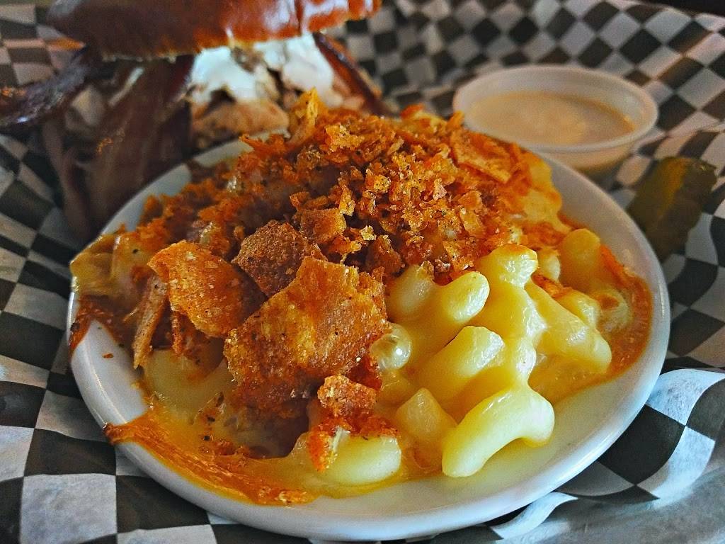 Southtown Pub | restaurant | 3707 S Kingshighway Blvd, St. Louis, MO 63109, USA | 3148333999 OR +1 314-833-3999