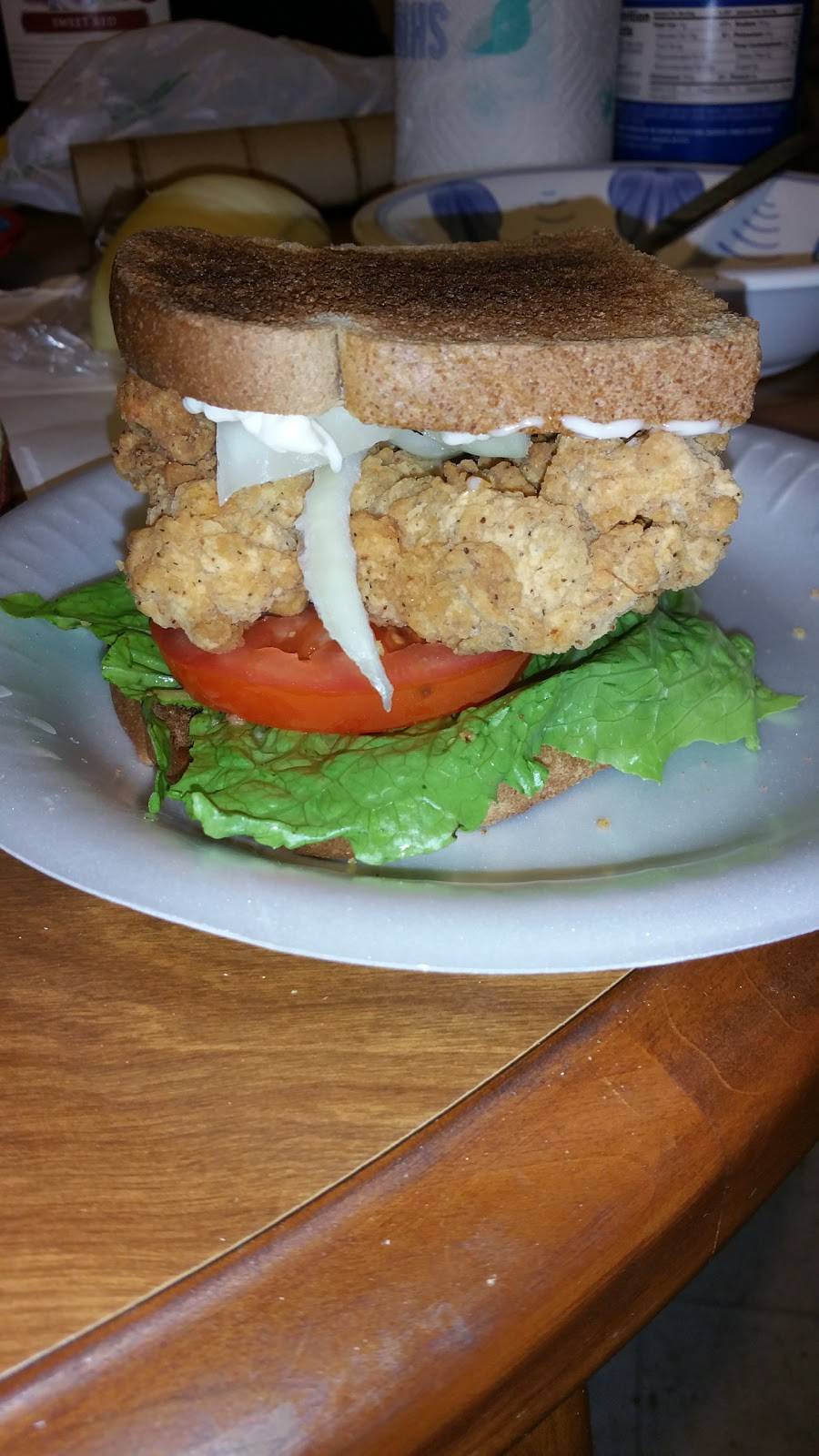 Cobblestone Road Tavern | restaurant | 216 Main St, West Chicago, IL 60185, USA | 6302311282 OR +1 630-231-1282