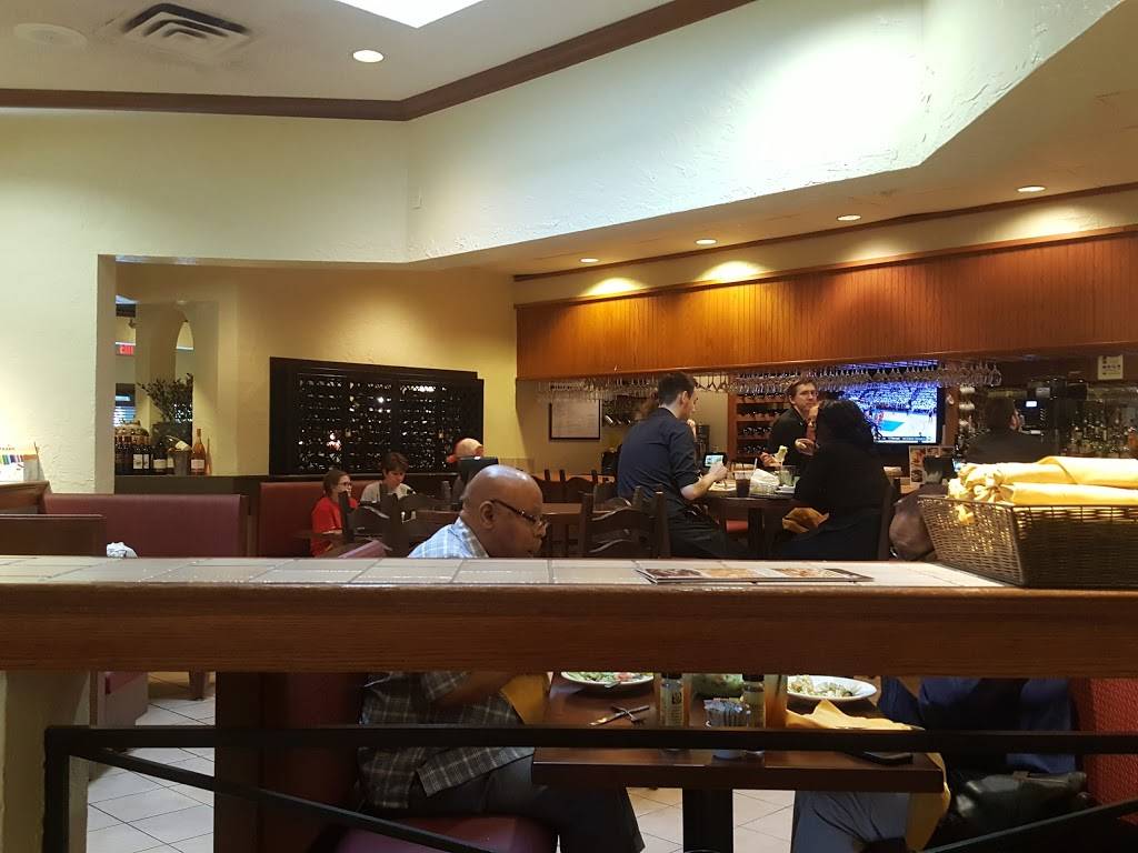 Olive Garden Italian Restaurant | meal takeaway | 1925 Valley View Blvd NW, Roanoke, VA 24012, USA | 5403620417 OR +1 540-362-0417