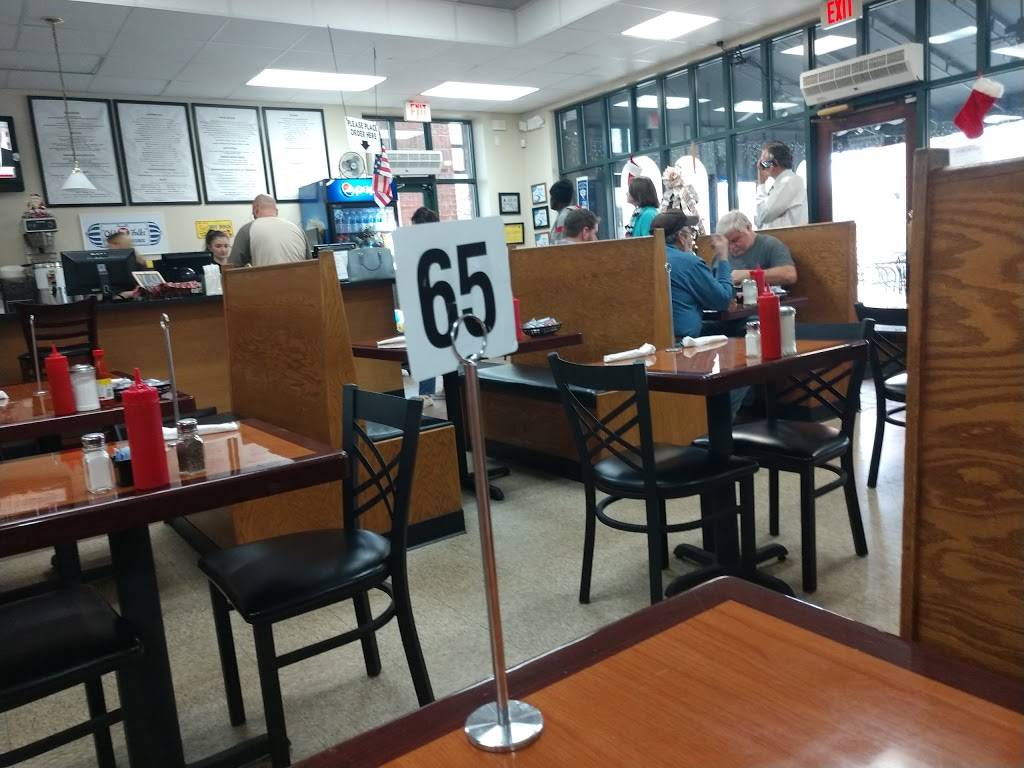 Village Grill | restaurant | 1730 Dickerson Blvd # J, Monroe, NC 28110, USA | 7042257277 OR +1 704-225-7277