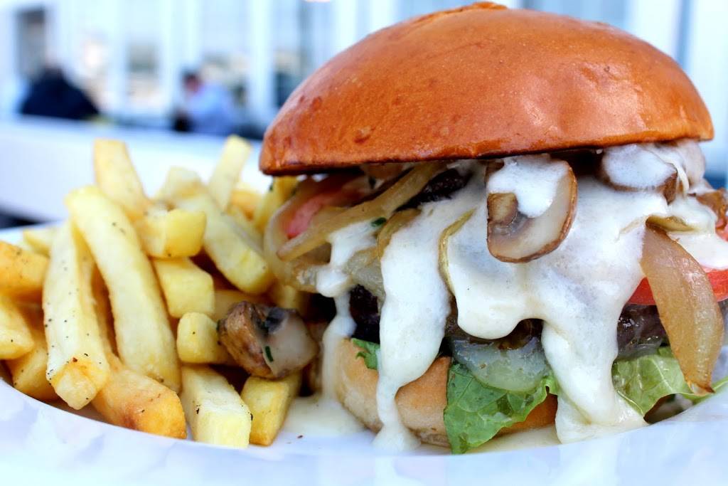 Victory Point, Bar & Grill | restaurant | 332 Victory Rd, Quincy, MA 02171, USA | 6174811070 OR +1 617-481-1070