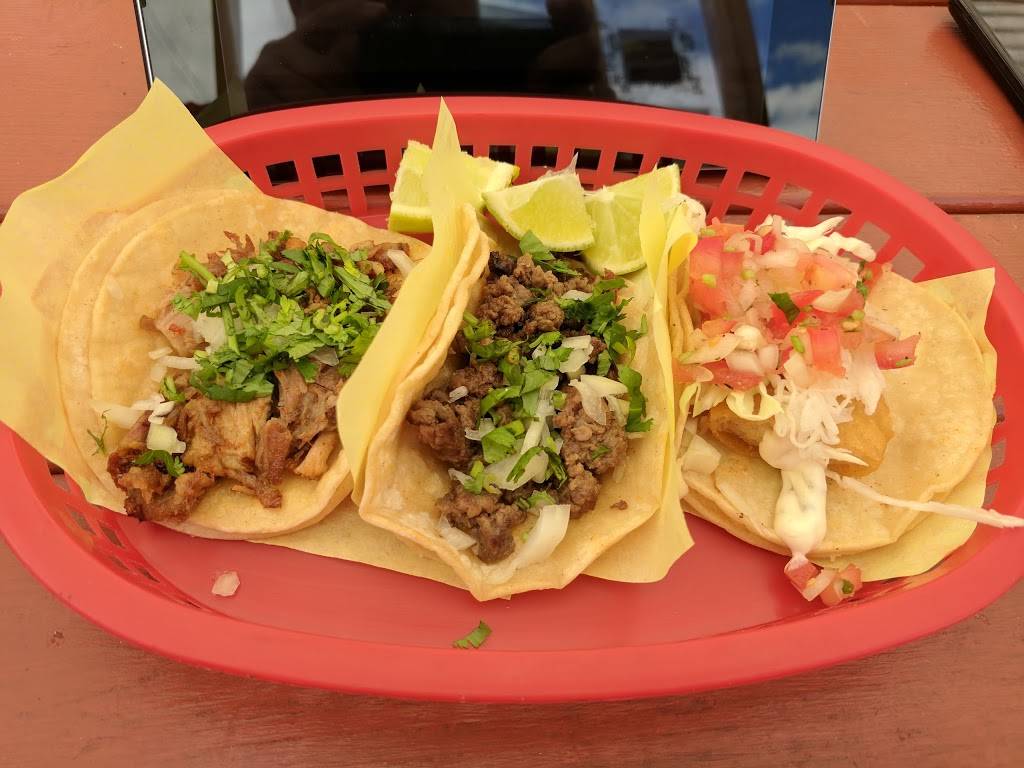 El Coyote | restaurant | 6965 N Fessenden St, Portland, OR 97203, USA | 5038397093 OR +1 503-839-7093