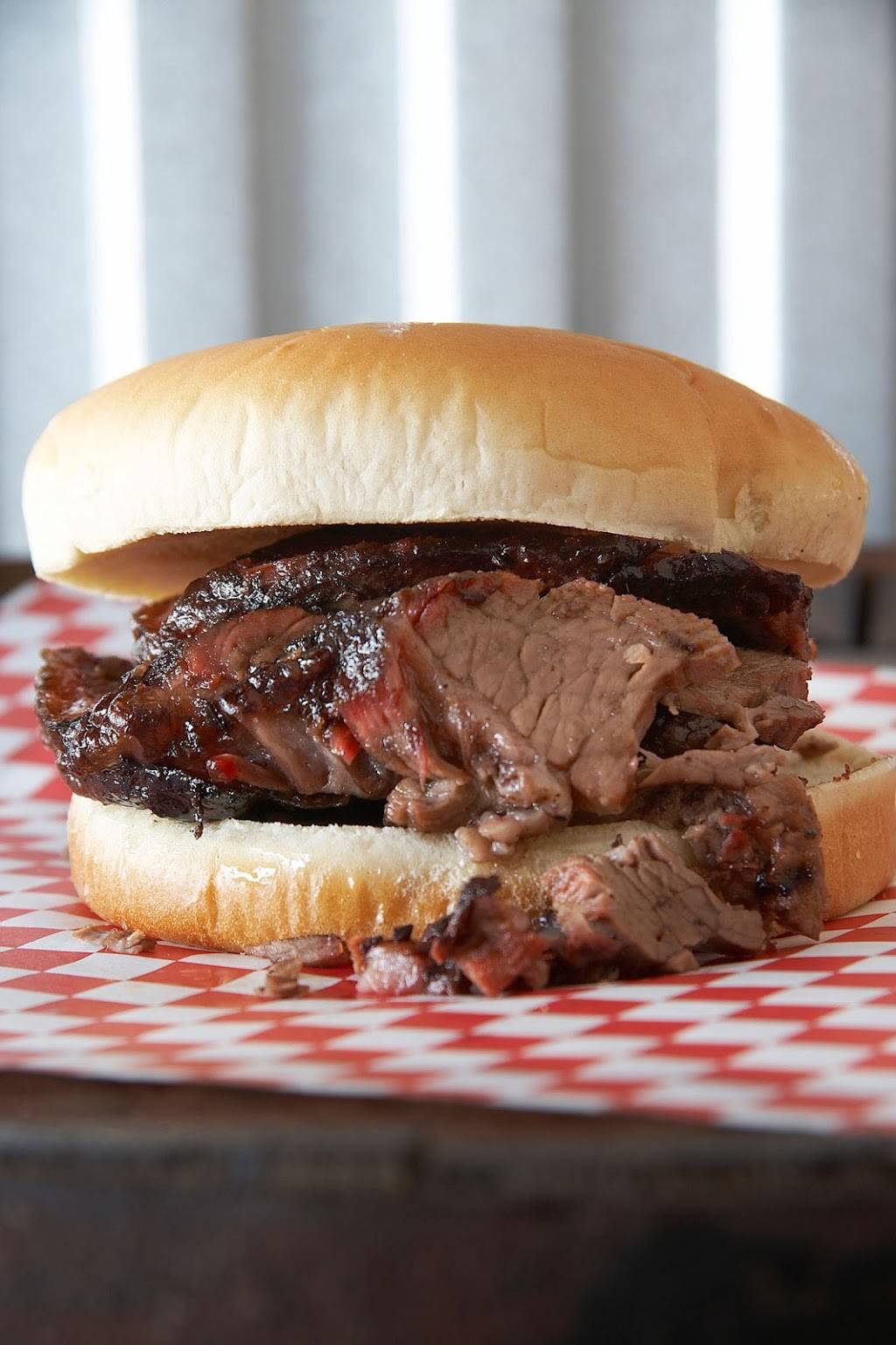 Tubbys Q and Smokehouse | restaurant | 5740 7th St, Zephyrhills, FL 33542, USA | 8137886500 OR +1 813-788-6500