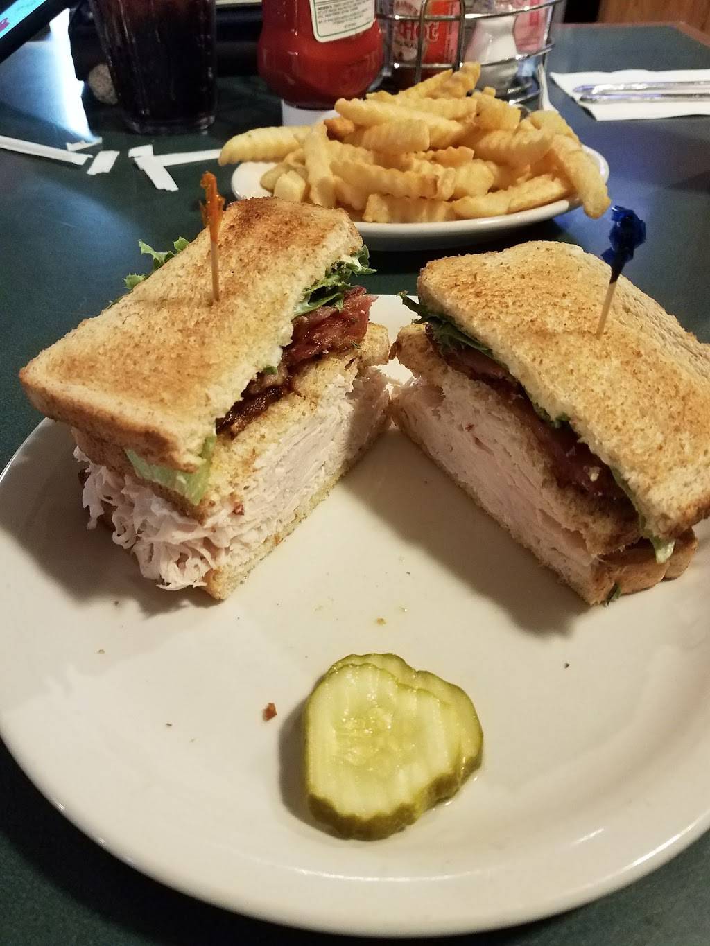 Price Hill Chili Family Restaurant | restaurant | 4920 Glenway Ave, Cincinnati, OH 45238, USA | 5134719507 OR +1 513-471-9507