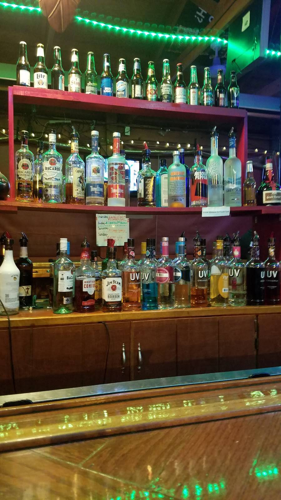 Aviston Family Restaurant/The Veranda Bar | restaurant | 201 Harrison St, Aviston, IL 62216, USA | 6182287272 OR +1 618-228-7272